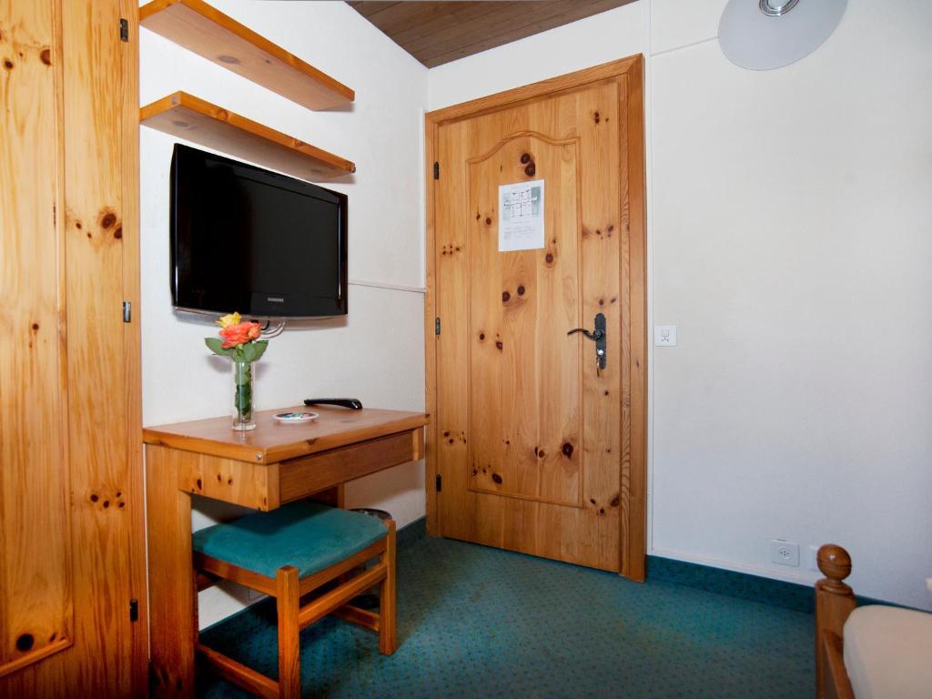 Ambiente Guesthouse Saas Fee Oda fotoğraf