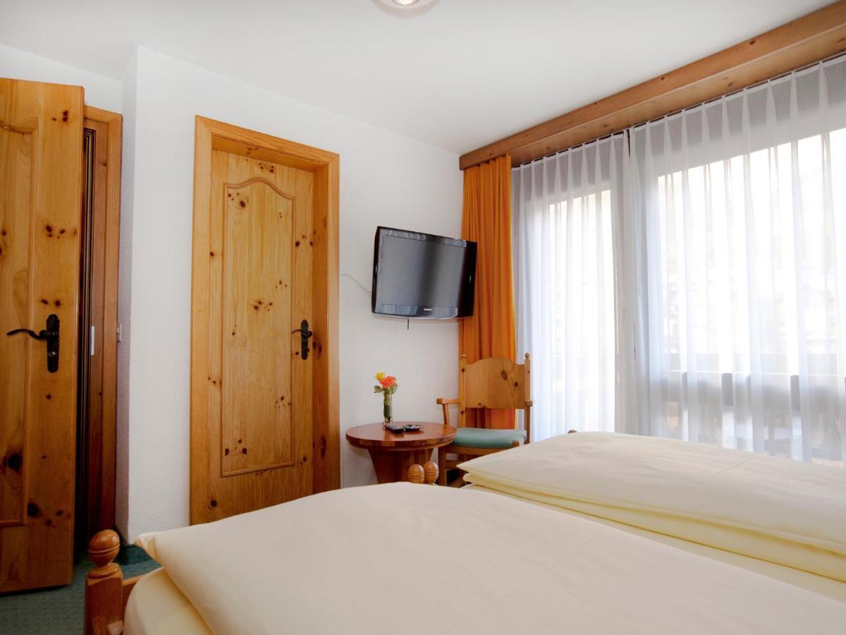 Ambiente Guesthouse Saas Fee Oda fotoğraf
